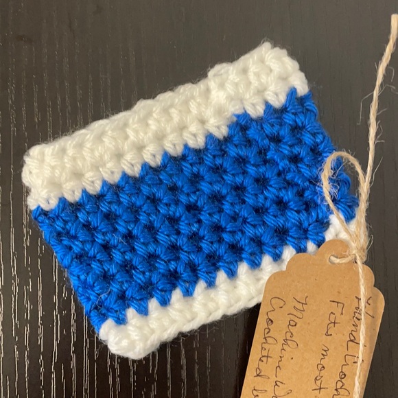$10 SALE Handmade Single Crochet Can Cup Reusable Huggies Cozi Coffee Sleeve Tea - Picture 4 of 5